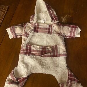 Dog sweater. Ugg Koolaburra. Size Medium. Never worn.